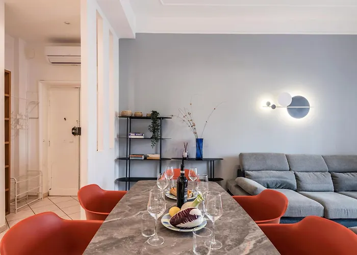 The Rent - Bright Three-bedroom Along The Tiber River Appartement *