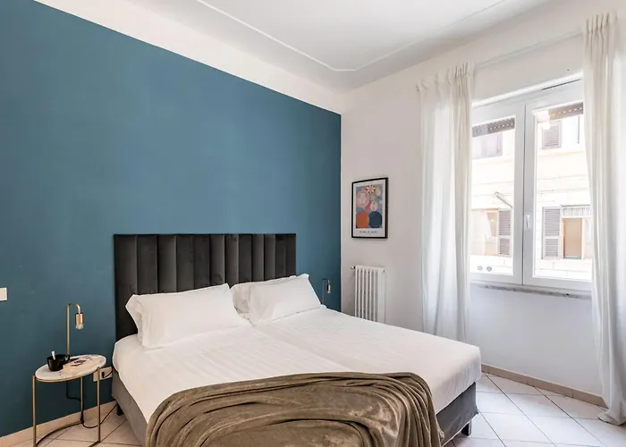 The Rent - Bright Three-bedroom Along The Tiber River Apartamento *