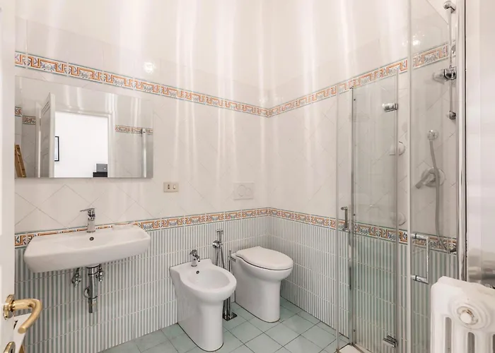 Appartement The Rent - Bright Three-bedroom Along The Tiber River