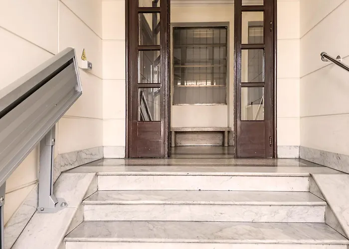 The Rent - Bright Three-bedroom Along The Tiber River *