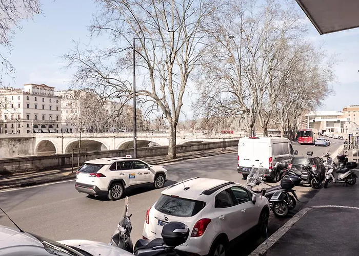 Apartamento The Rent - Bright Three-bedroom Along The Tiber River *